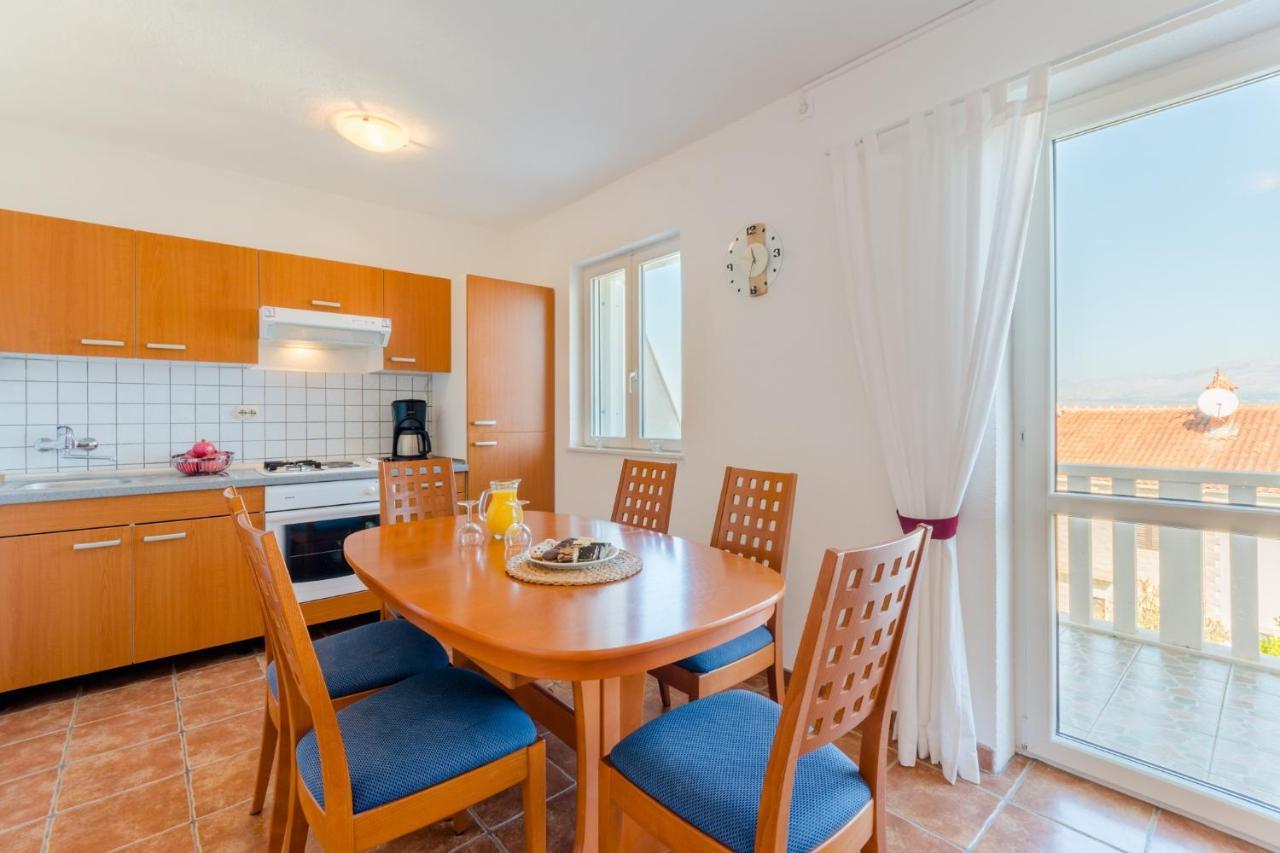 Villa Stella Splitska Εξωτερικό φωτογραφία